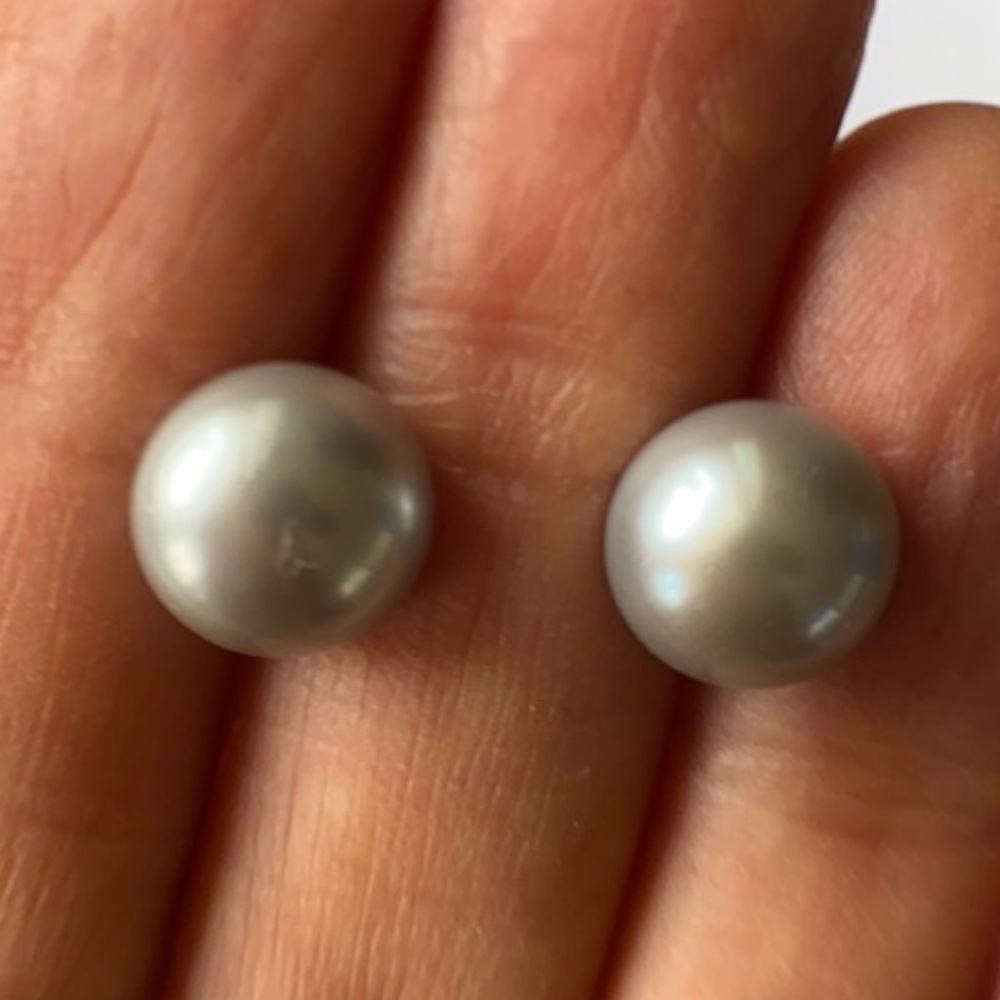 9mm AAA Gray/Silver Round Pearl Stud Earrings - 925 Sterling Silver